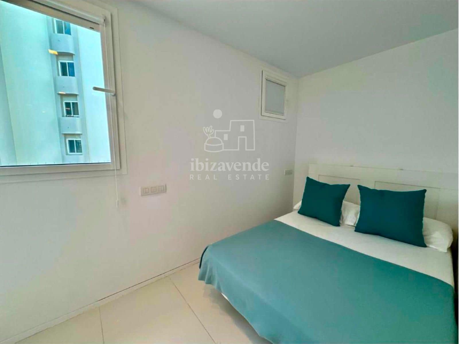 2 slaapkamer Flat te koop in Ibiza dorp met zwembad garage - € 580.000 (Ref: 9108221)