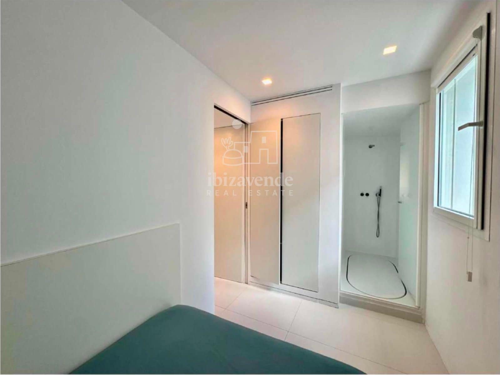 2 slaapkamer Flat te koop in Ibiza dorp met zwembad garage - € 580.000 (Ref: 9108221)