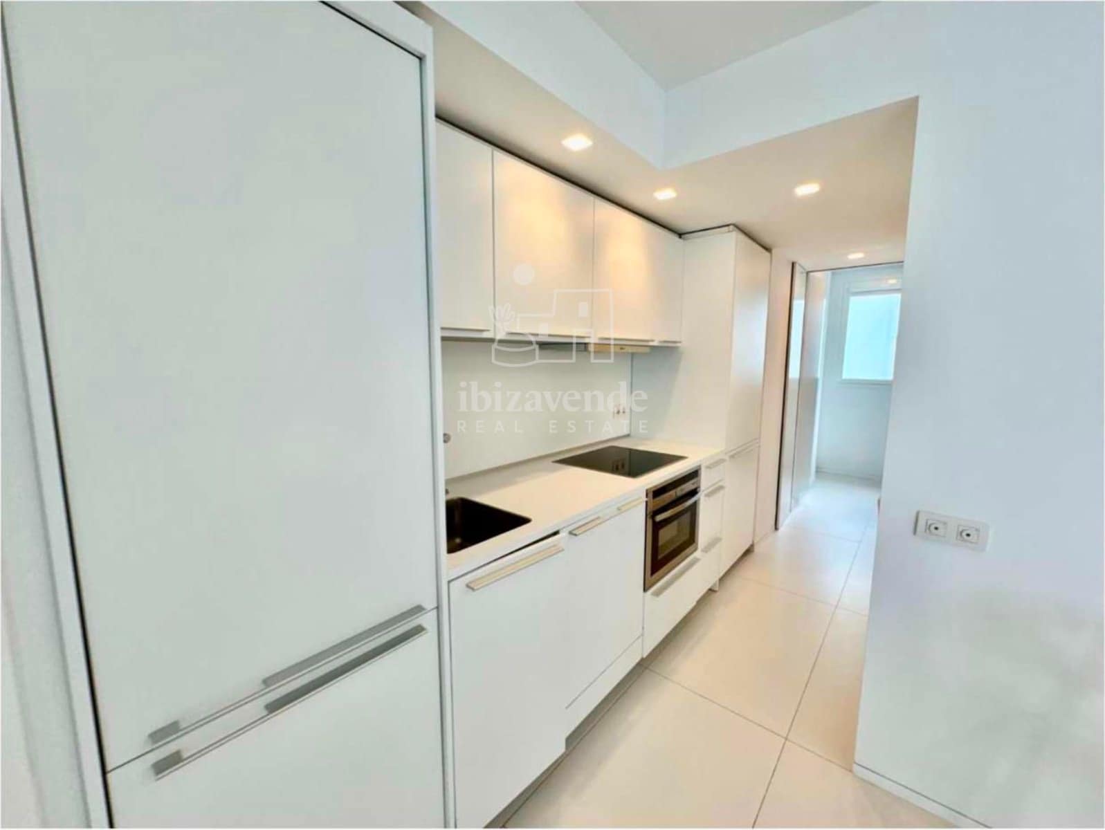 2 slaapkamer Flat te koop in Ibiza dorp met zwembad garage - € 580.000 (Ref: 9108221)