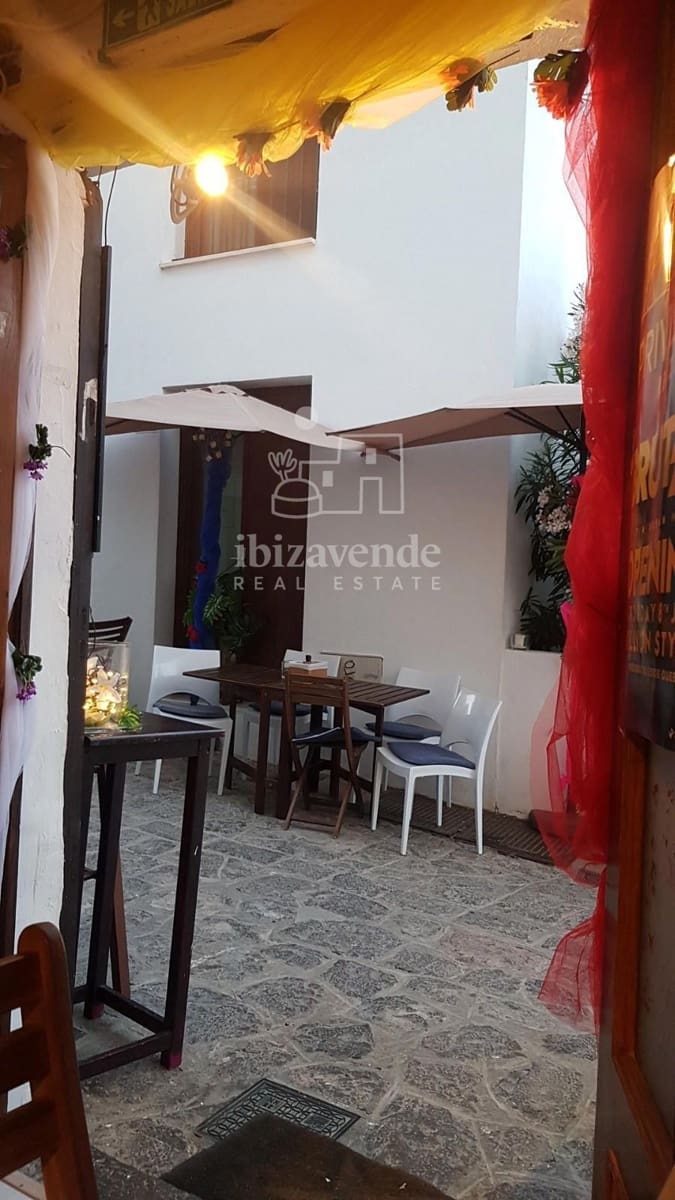 36 soveværelse Restaurant/Bar til leje i Ibiza by - € 1.900 (Ref: 9108223)