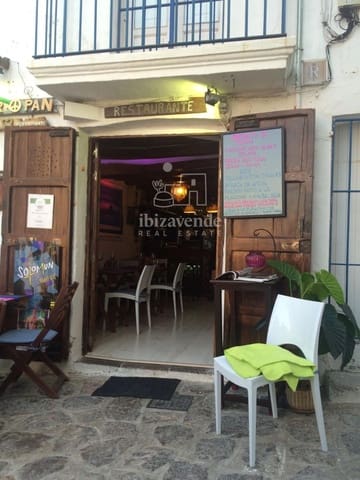 36 bedroom Restaurant/Bar for rent in Ibiza / Eivissa town - € 1,900 (Ref: 9108223)