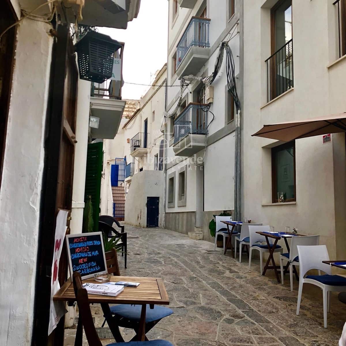 36 soveværelse Restaurant/Bar til leje i Ibiza by - € 1.900 (Ref: 9108223)