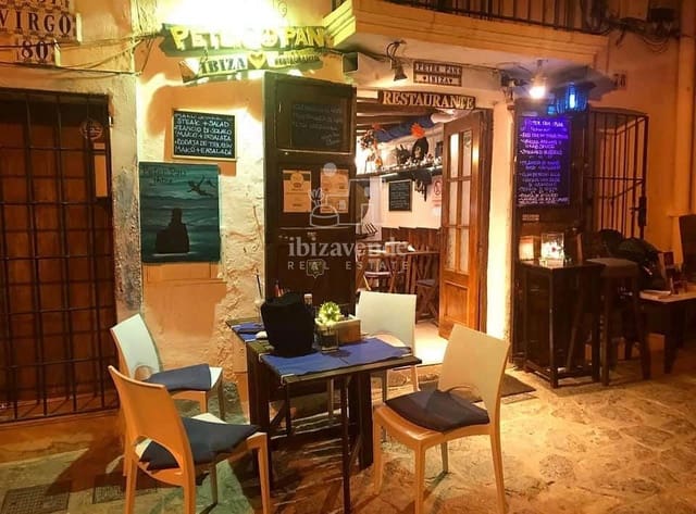 36 bedroom Restaurant/Bar for rent in Ibiza / Eivissa town - € 1,900 (Ref: 9108223)