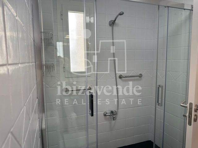 2 bedroom Flat for rent in Ibiza / Eivissa town with pool - € 4,000 (Ref: 9111585)