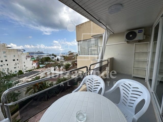 2 bedroom Flat for rent in Ibiza / Eivissa town with pool - € 4,000 (Ref: 9111585)