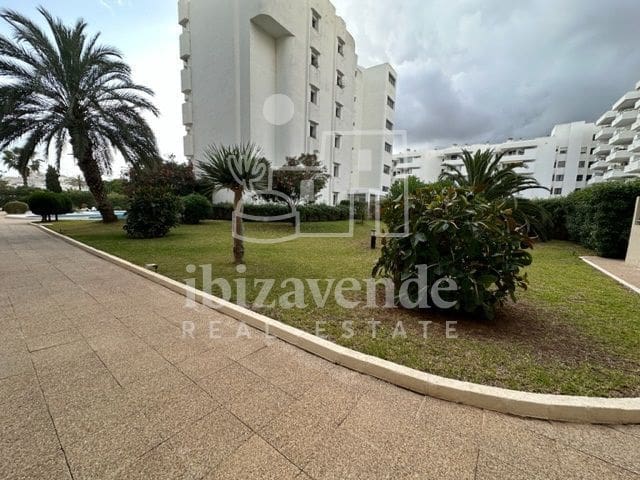 2 bedroom Flat for rent in Ibiza / Eivissa town with pool - € 4,000 (Ref: 9111585)