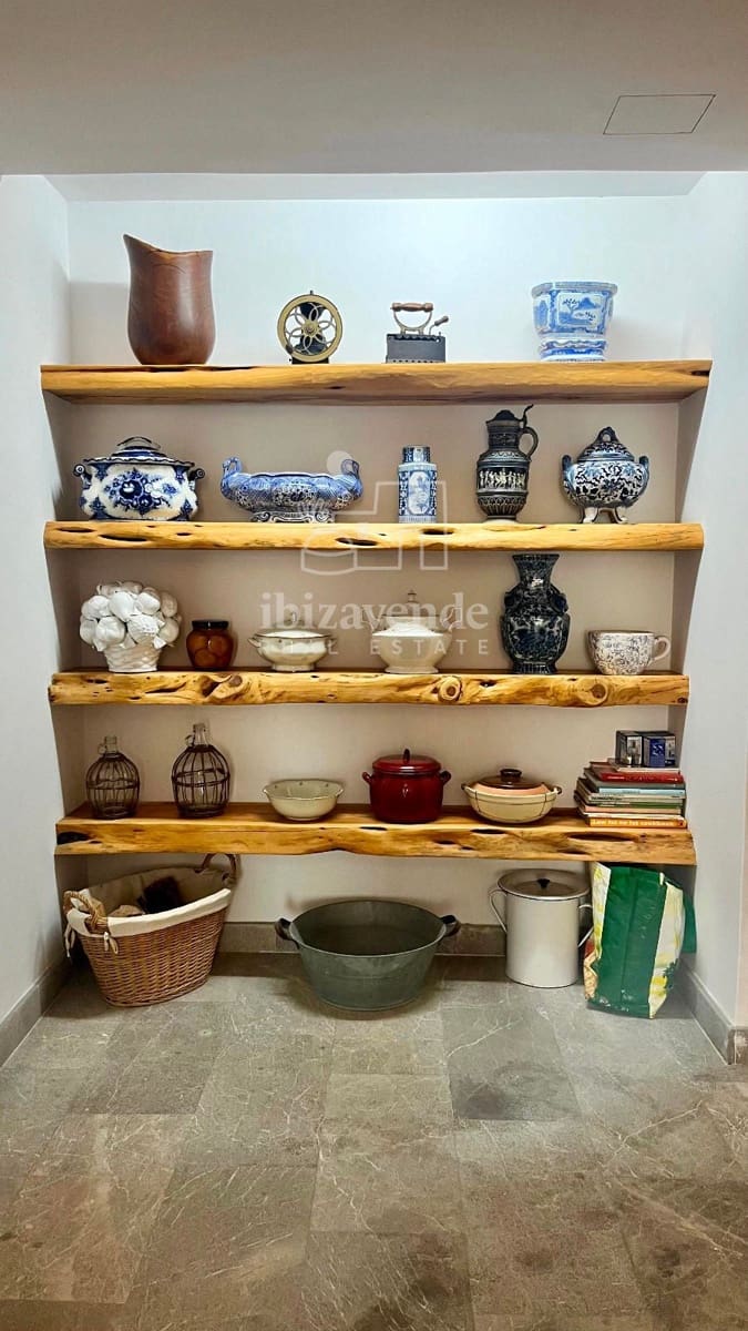 4 soverom Leilighet til salgs i Ibiza by med svømmebasseng garasje - € 4 250 000 (Ref: 9111586)