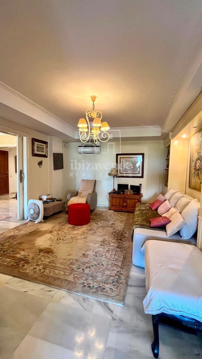 4 soverom Leilighet til salgs i Ibiza by med svømmebasseng garasje - € 4 250 000 (Ref: 9111586)