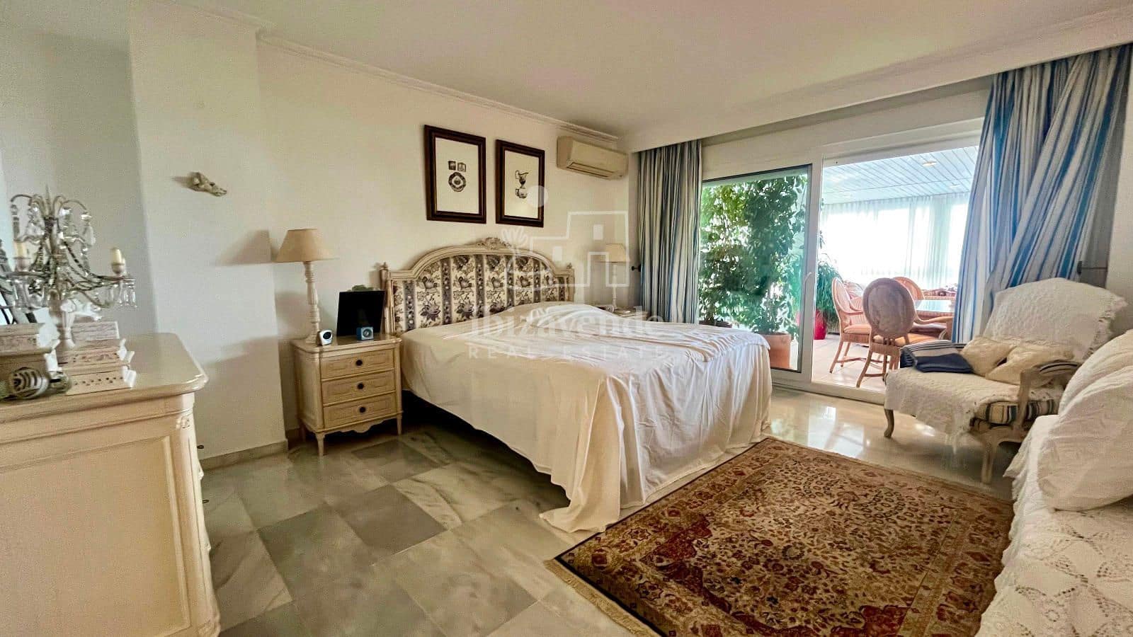 4 soverom Leilighet til salgs i Ibiza by med svømmebasseng garasje - € 4 250 000 (Ref: 9111586)