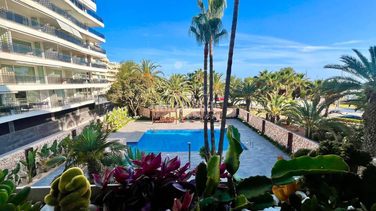 4 soverom Leilighet til salgs i Ibiza by med svømmebasseng garasje - € 4 250 000 (Ref: 9111586)