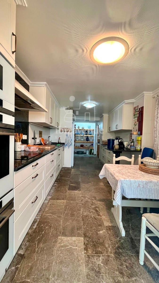 4 soverom Leilighet til salgs i Ibiza by med svømmebasseng garasje - € 4 250 000 (Ref: 9111586)