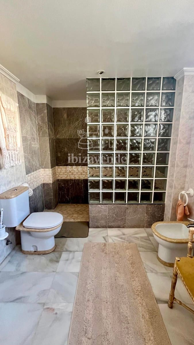 4 soverom Leilighet til salgs i Ibiza by med svømmebasseng garasje - € 4 250 000 (Ref: 9111586)