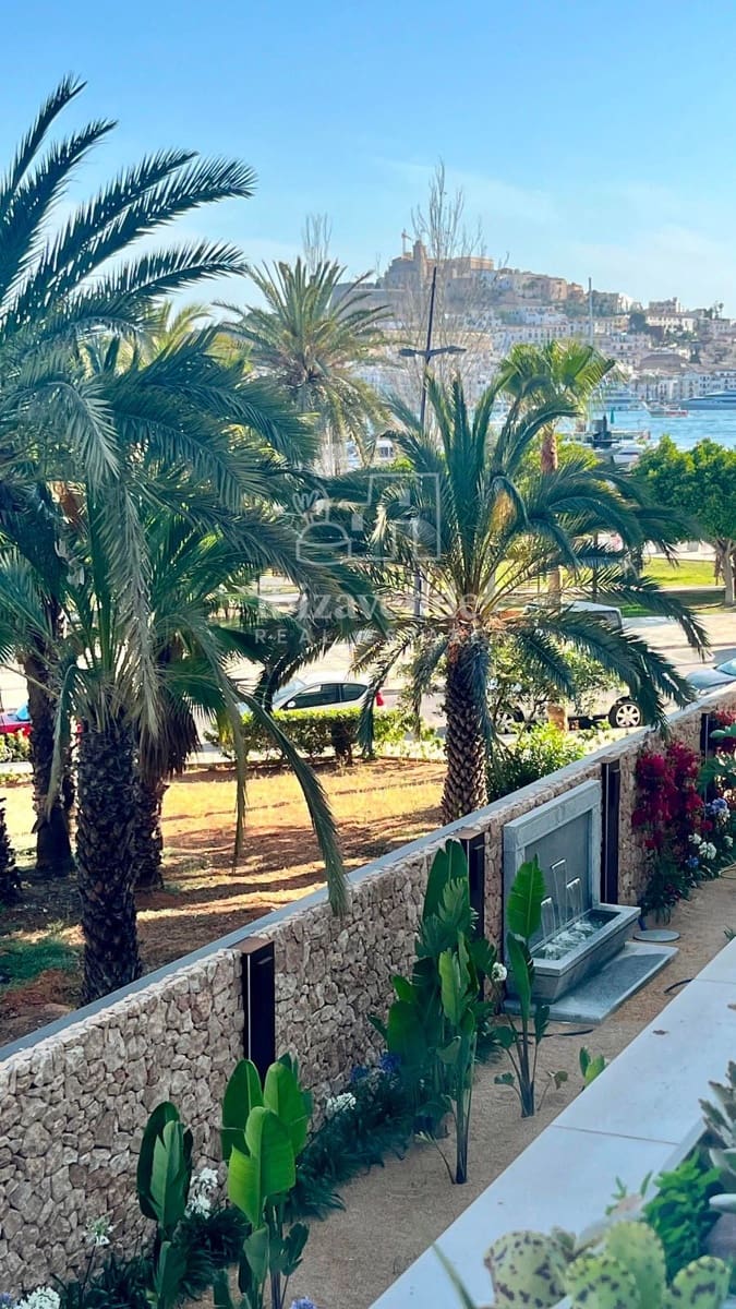4 soverom Leilighet til salgs i Ibiza by med svømmebasseng garasje - € 4 250 000 (Ref: 9111586)