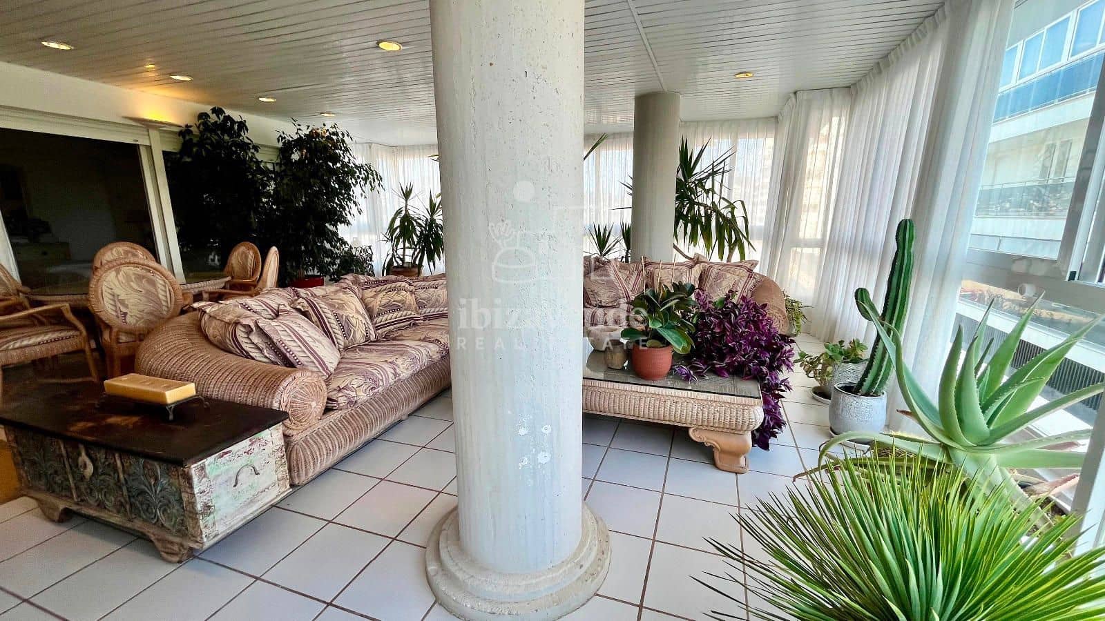 4 soverom Leilighet til salgs i Ibiza by med svømmebasseng garasje - € 4 250 000 (Ref: 9111586)