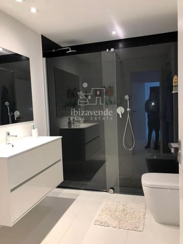 2 slaapkamer Flat te huur in Nuestra Señora de Jesus, Santa Eulalia / Santa Eularia - € 12.000 (Ref: 9111587)