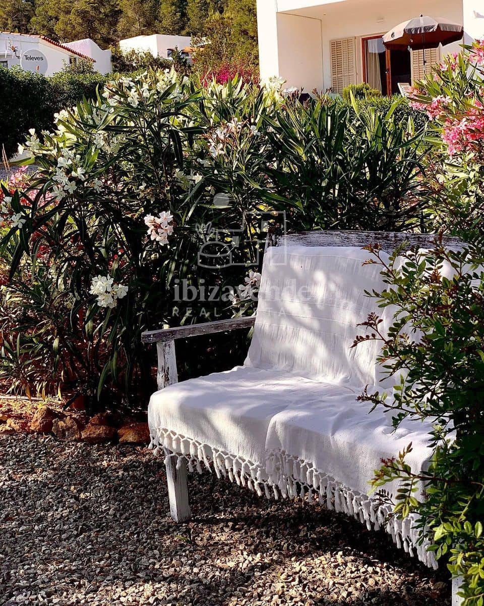 6 soverom Villa til salgs i Sant Antoni de Portmany med svømmebasseng garasje - € 2 590 000 (Ref: 9111589)