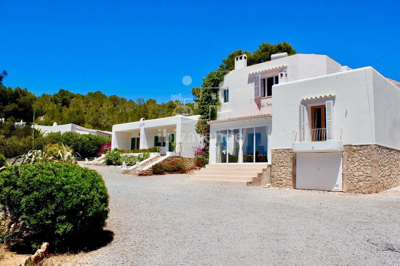 6 soverom Villa til salgs i Sant Antoni de Portmany med svømmebasseng garasje - € 2 590 000 (Ref: 9111589)