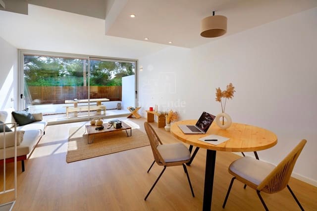 2 bedroom Townhouse for sale in Sant Antoni de Portmany with pool garage - € 665,000 (Ref: 9111590)