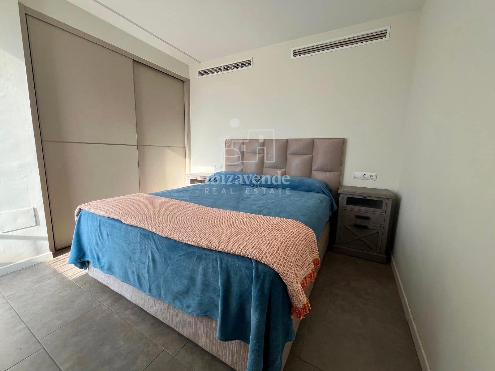 2 soverom Penthouse til leie i Ibiza by med garasje - € 3 500 (Ref: 9113281)