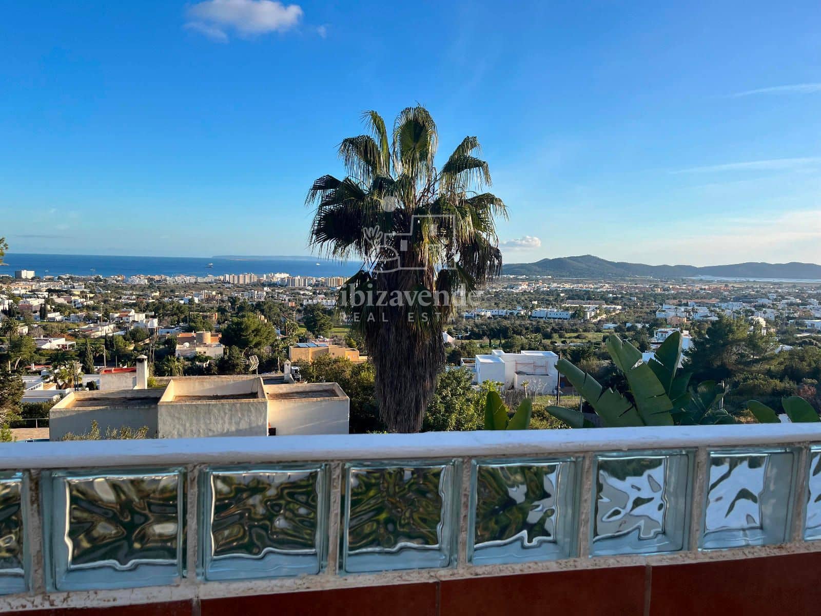 2 soveværelse Byhus til leje i Ibiza by - € 1.500 (Ref: 9113282)