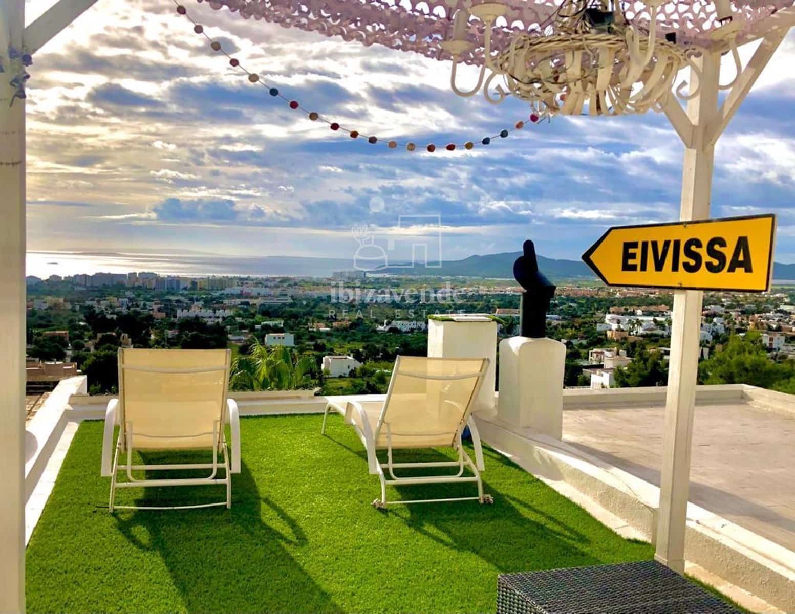 2 soveværelse Byhus til leje i Ibiza by - € 1.500 (Ref: 9113282)