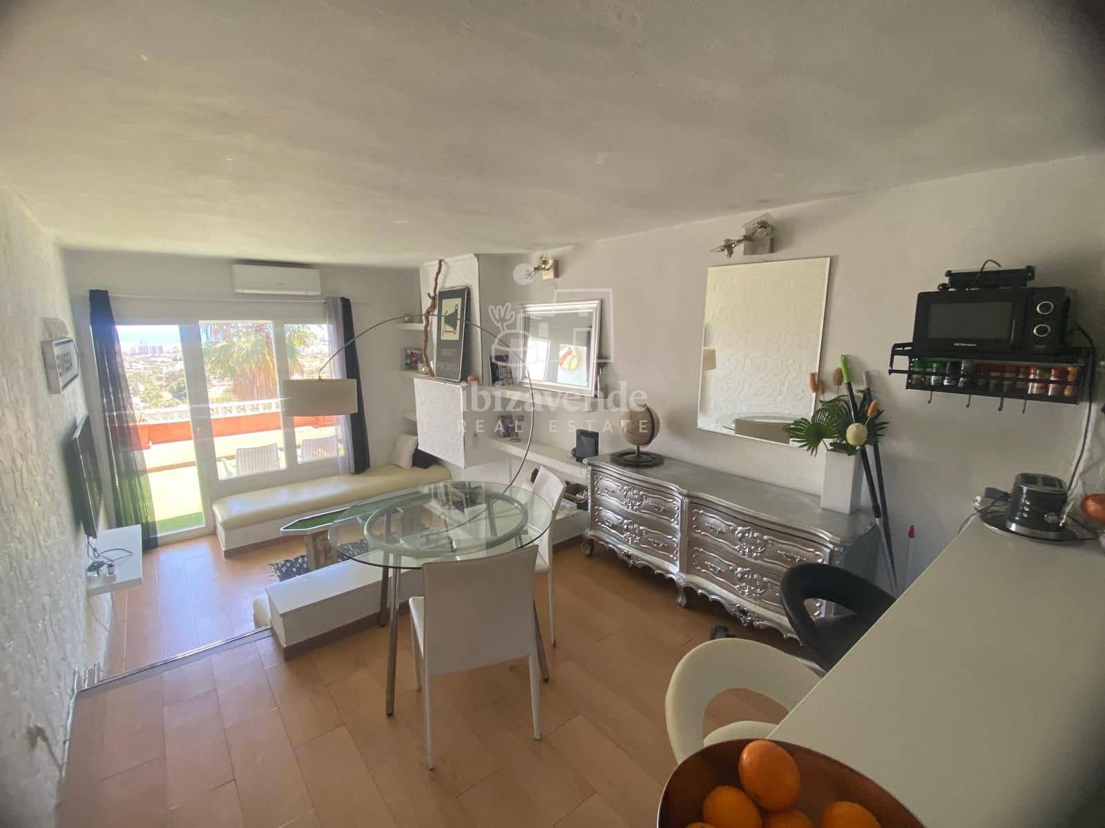 2 soveværelse Byhus til leje i Ibiza by - € 1.500 (Ref: 9113282)