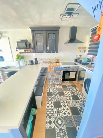 2 makuuhuone Omakotitalo vuokrattavana paikassa Ibiza kaupunki - 3 500 € (Ref: 9113282)