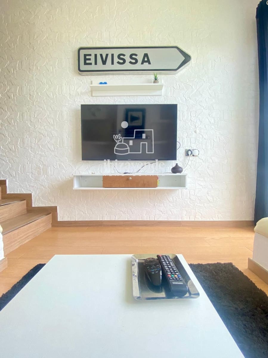 2 bedroom Townhouse for rent in Ibiza / Eivissa town - € 3,500 (Ref: 9113282)