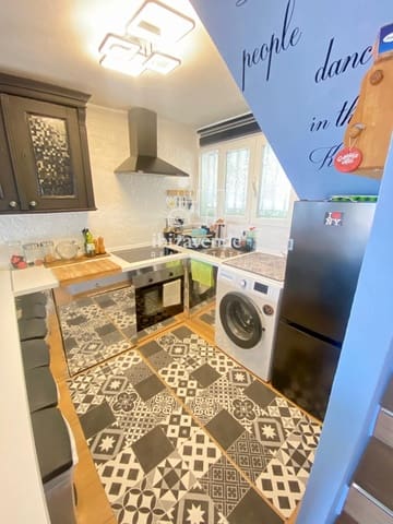 2 makuuhuone Omakotitalo vuokrattavana paikassa Ibiza kaupunki - 3 500 € (Ref: 9113282)