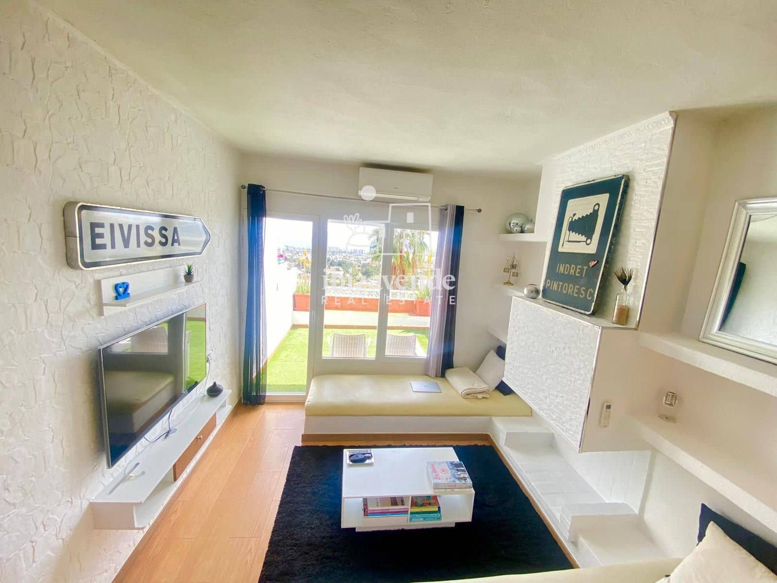 2 bedroom Townhouse for rent in Ibiza / Eivissa town - € 3,500 (Ref: 9113282)