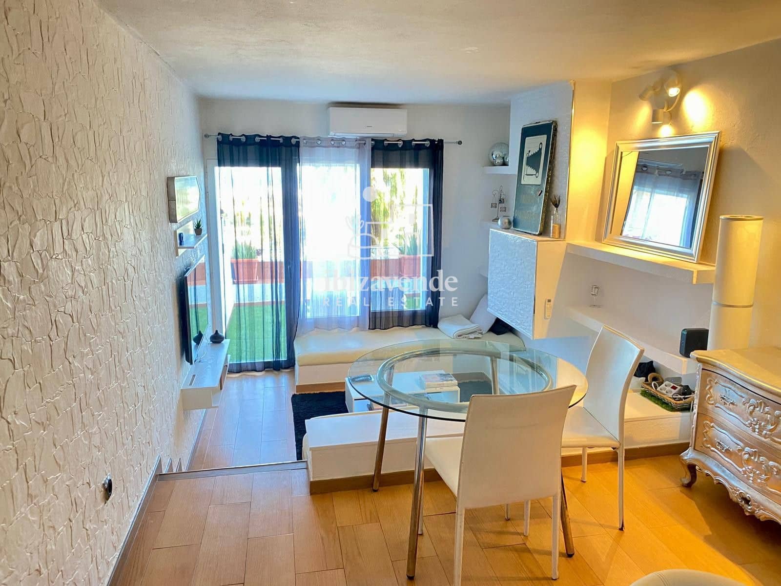 2 bedroom Townhouse for rent in Ibiza / Eivissa town - € 3,500 (Ref: 9113282)
