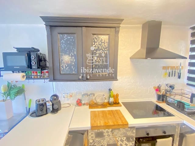 2 makuuhuone Omakotitalo vuokrattavana paikassa Ibiza kaupunki - 3 500 € (Ref: 9113282)