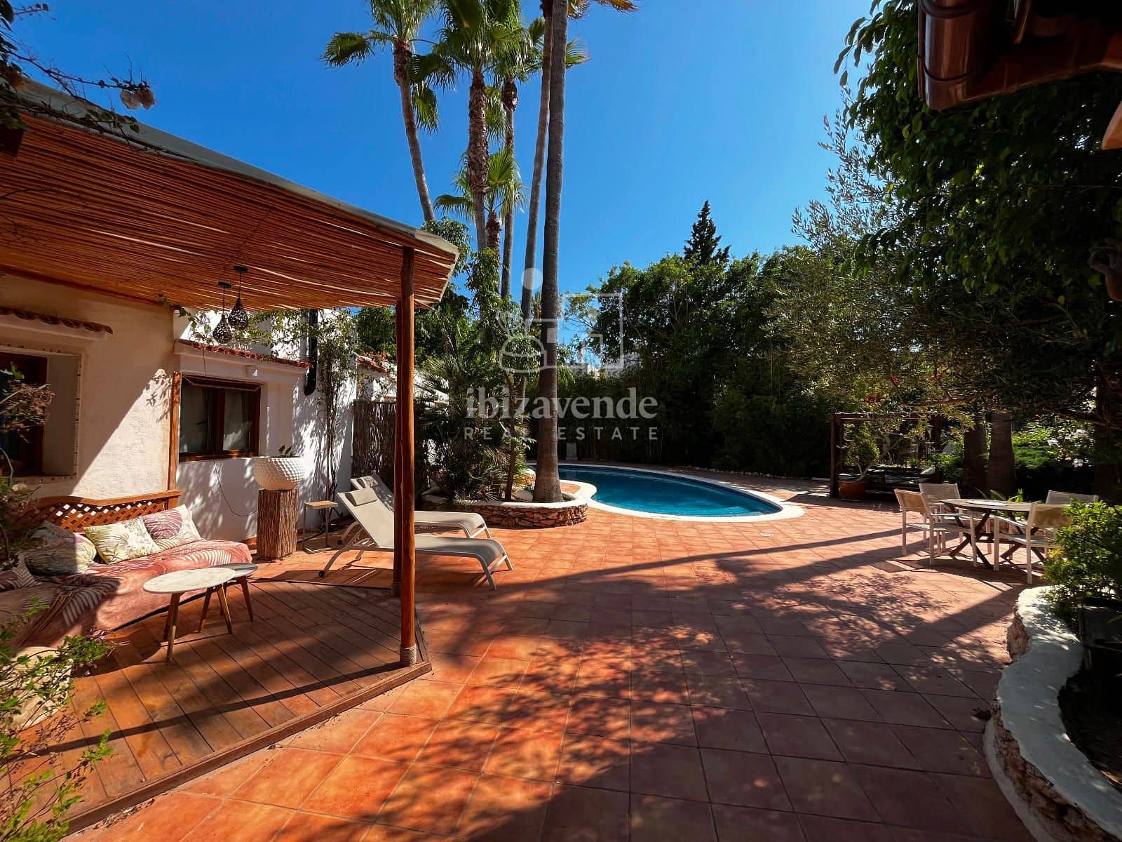 5 sypialnia Willa do wynajęcia w Santa Eulalia / Santa Eularia z basenem garażem - 10 000 € (Ref: 9116544)