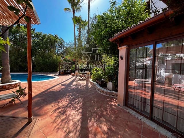 5 sovrum Villa att hyra i Santa Eulalia / Santa Eularia med pool garage - 10 000 € (Ref: 9116544)