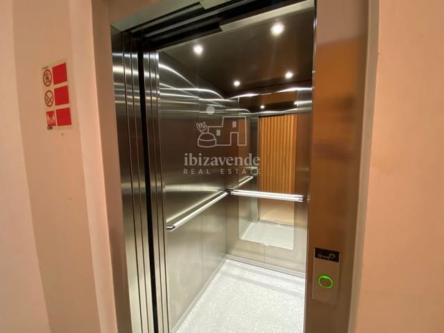 3 Zimmer Wohnung zu vermieten in Ibiza / Eivissa Stadt mit Pool Garage - 5.000 € (Ref: 9116834)