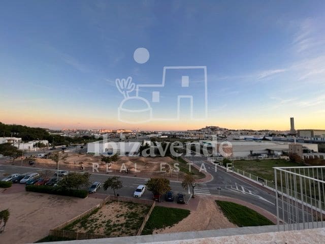 3 Zimmer Wohnung zu vermieten in Ibiza / Eivissa Stadt mit Pool Garage - 5.000 € (Ref: 9116834)