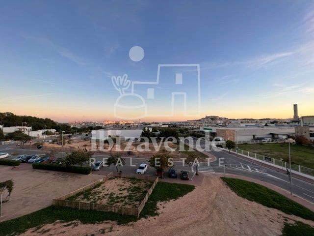 3 Zimmer Wohnung zu vermieten in Ibiza / Eivissa Stadt mit Pool Garage - 5.000 € (Ref: 9116834)