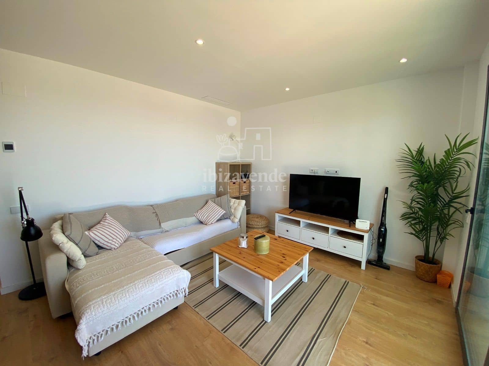 3 Zimmer Wohnung zu vermieten in Ibiza / Eivissa Stadt mit Pool Garage - 5.000 € (Ref: 9116834)