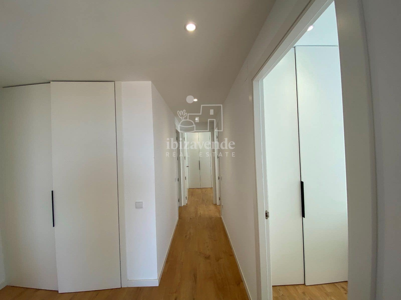 3 Zimmer Wohnung zu vermieten in Ibiza / Eivissa Stadt mit Pool Garage - 5.000 € (Ref: 9116834)