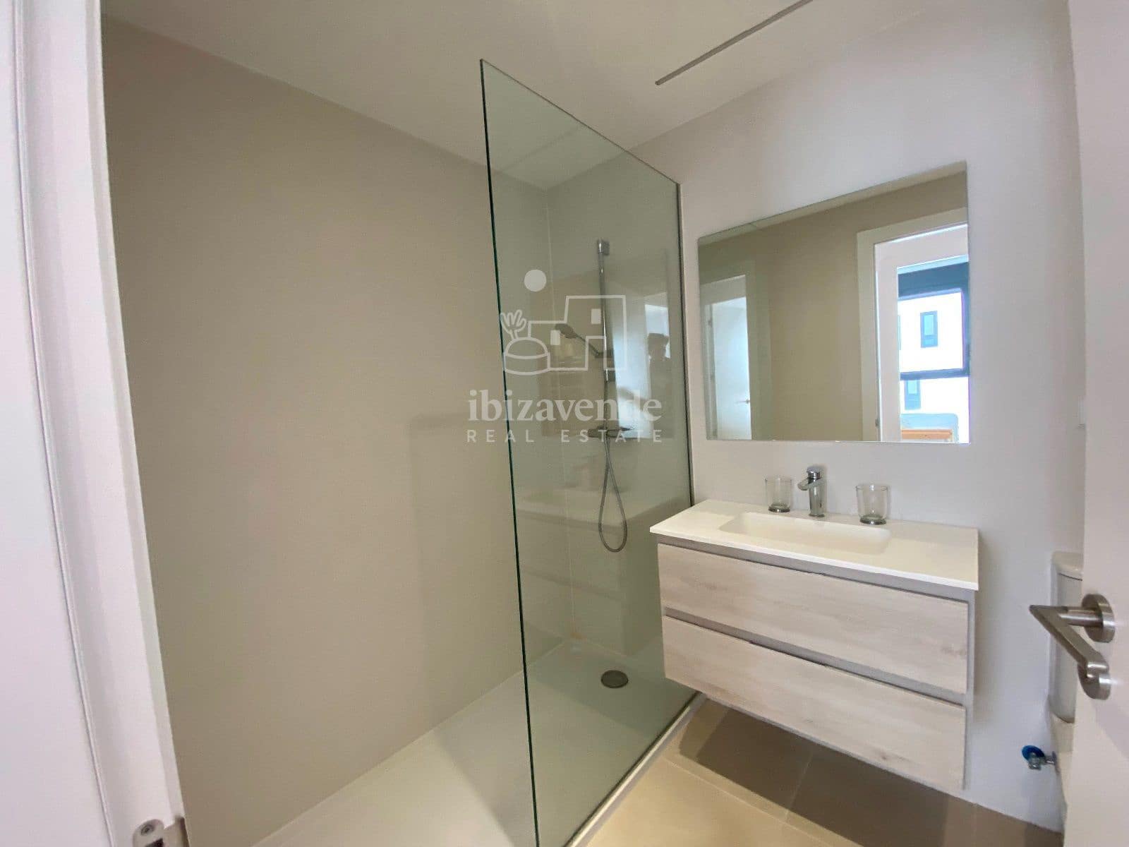 3 Zimmer Wohnung zu vermieten in Ibiza / Eivissa Stadt mit Pool Garage - 5.000 € (Ref: 9116834)