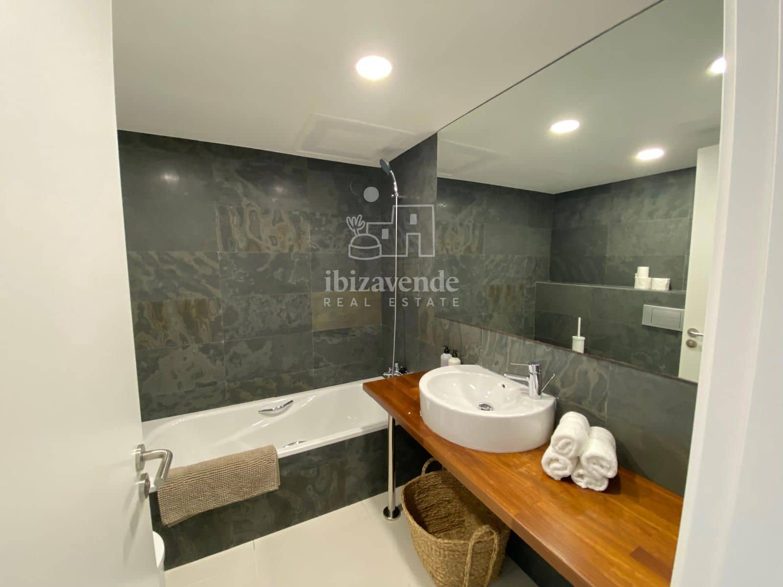 2 quarto Apartamento para arrendar em Ibiza / Eivissa cidade com piscina - 1 500 € (Ref: 9116835)