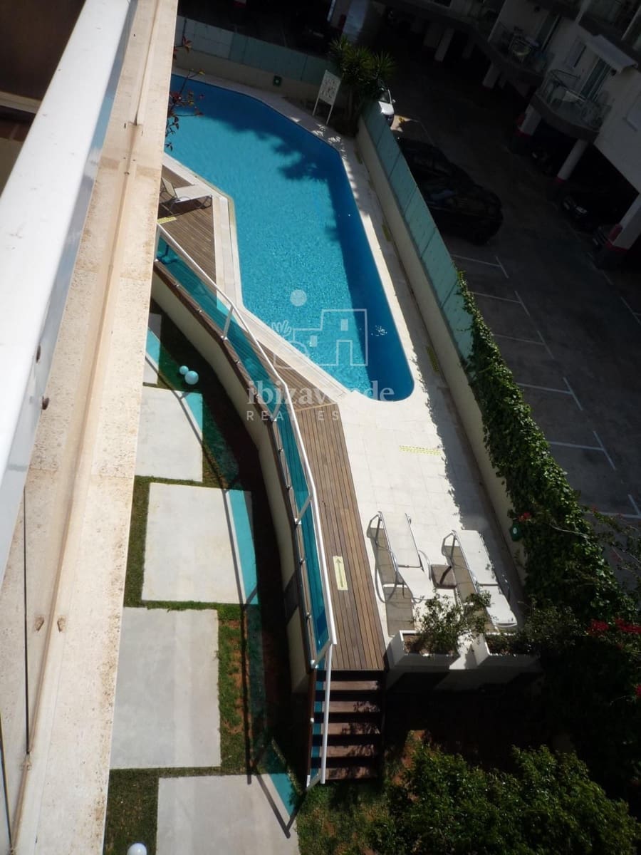 2 bedroom Flat for rent in Ibiza / Eivissa town with pool - € 3,500 (Ref: 9116836)