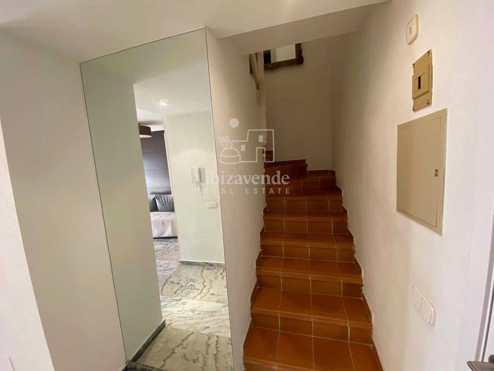2 bedroom Flat for rent in Ibiza / Eivissa town with pool - € 3,500 (Ref: 9116836)