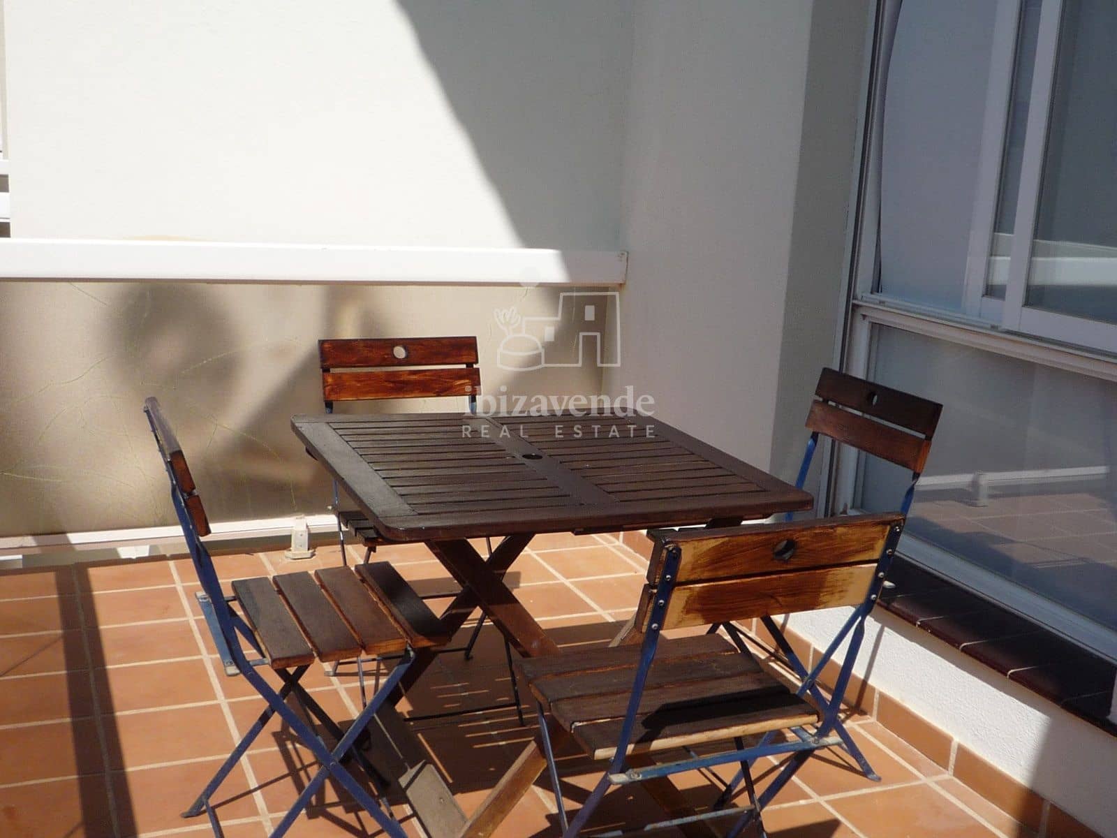 2 bedroom Flat for rent in Ibiza / Eivissa town with pool - € 3,500 (Ref: 9116836)