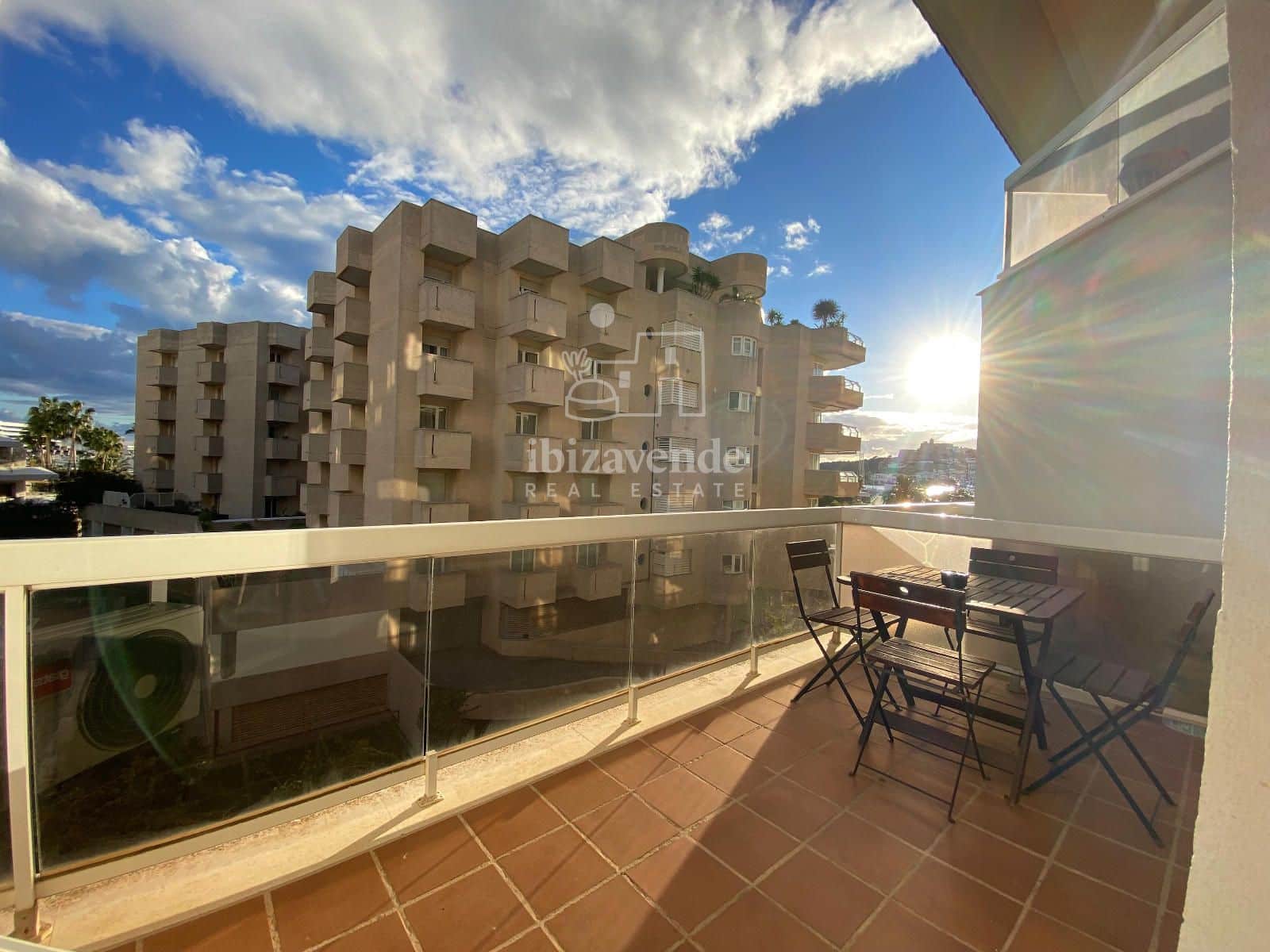 2 bedroom Flat for rent in Ibiza / Eivissa town with pool - € 3,500 (Ref: 9116836)