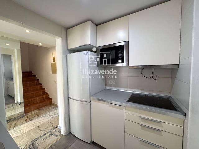 Piso de 2 habitaciones en Ibiza / Eivissa ciudad en venta con piscina - 750.000 € (Ref: 9116836)