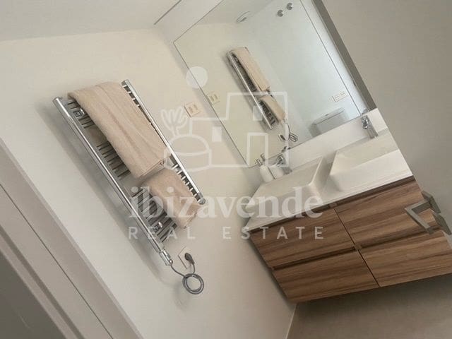 3 bedroom Flat for rent in Ibiza / Eivissa town with pool garage - € 1,850 (Ref: 9116837)