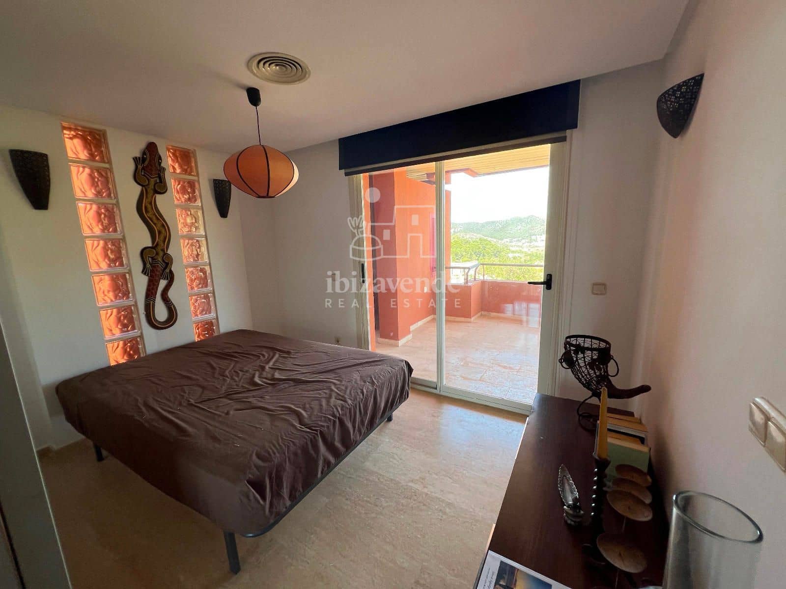 3 soveværelse Lejlighed til leje i Roca Llisa med swimmingpool garage - € 2.350 (Ref: 9118011)