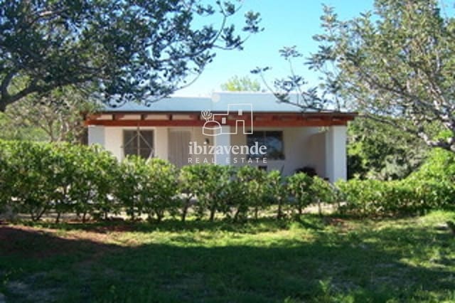 1 bedroom Villa for rent in Sant Joan de Labritja with pool garage - € 1,700 (Ref: 9123535)