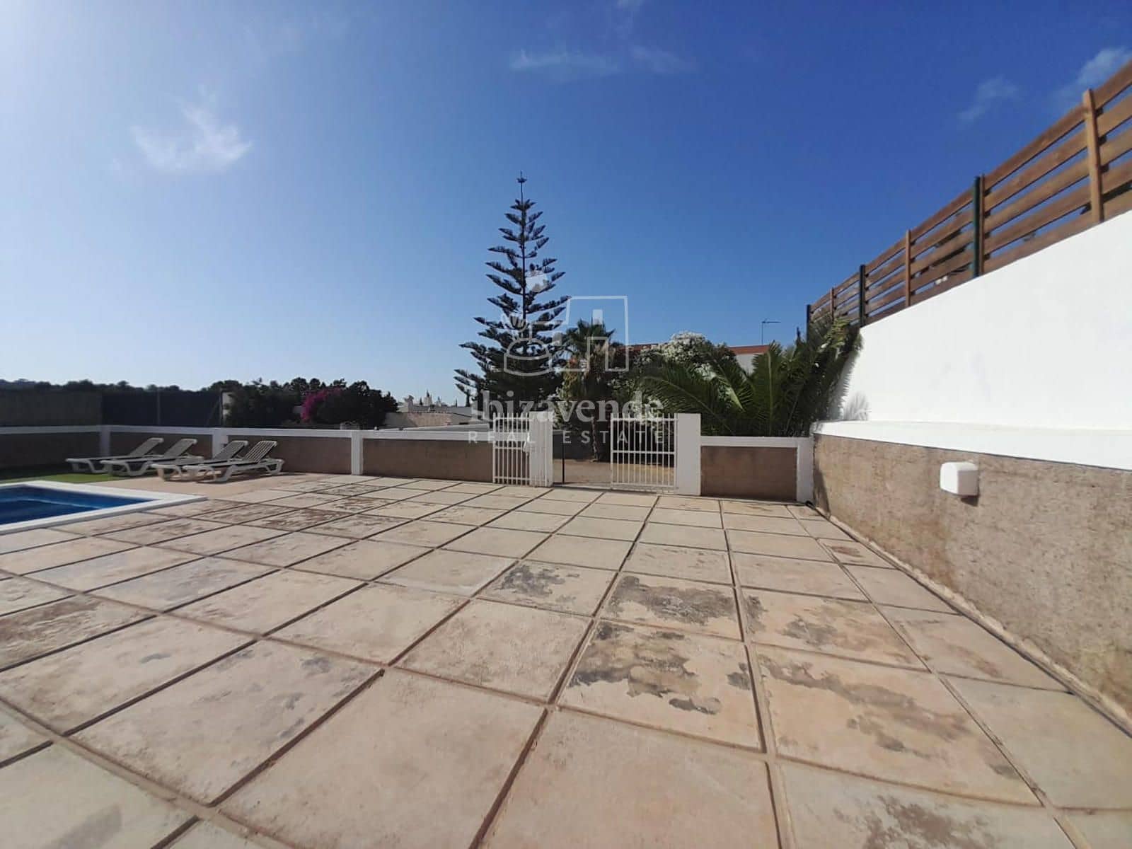 3 soveværelse Villa til salg i Port des Torrent med swimmingpool garage - € 895.000 (Ref: 9127513)